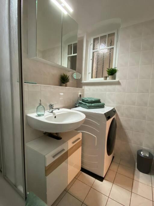 Apartment Appart-windberg In Coschuetz Dresden